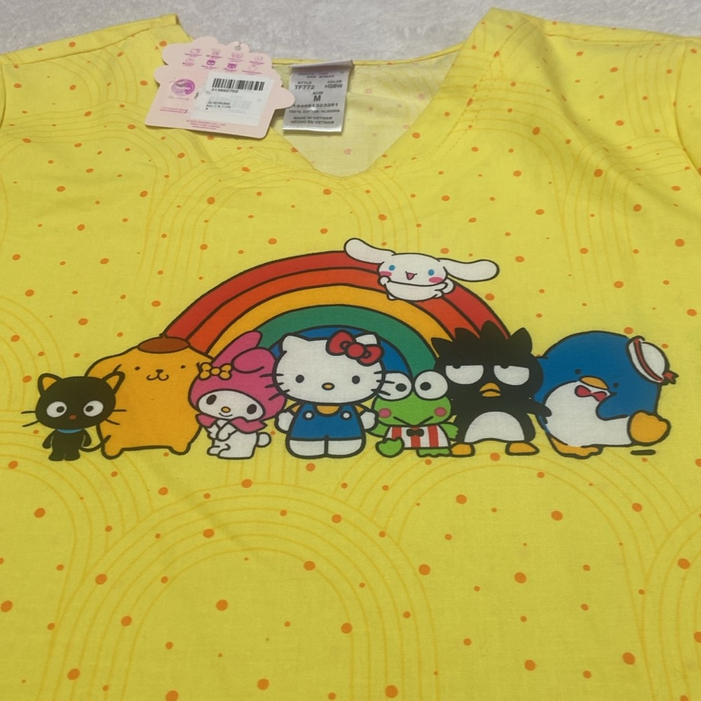 HELLO KITTY Size M NWT Bright Yellow Scrub Top - Picture 2 of 7